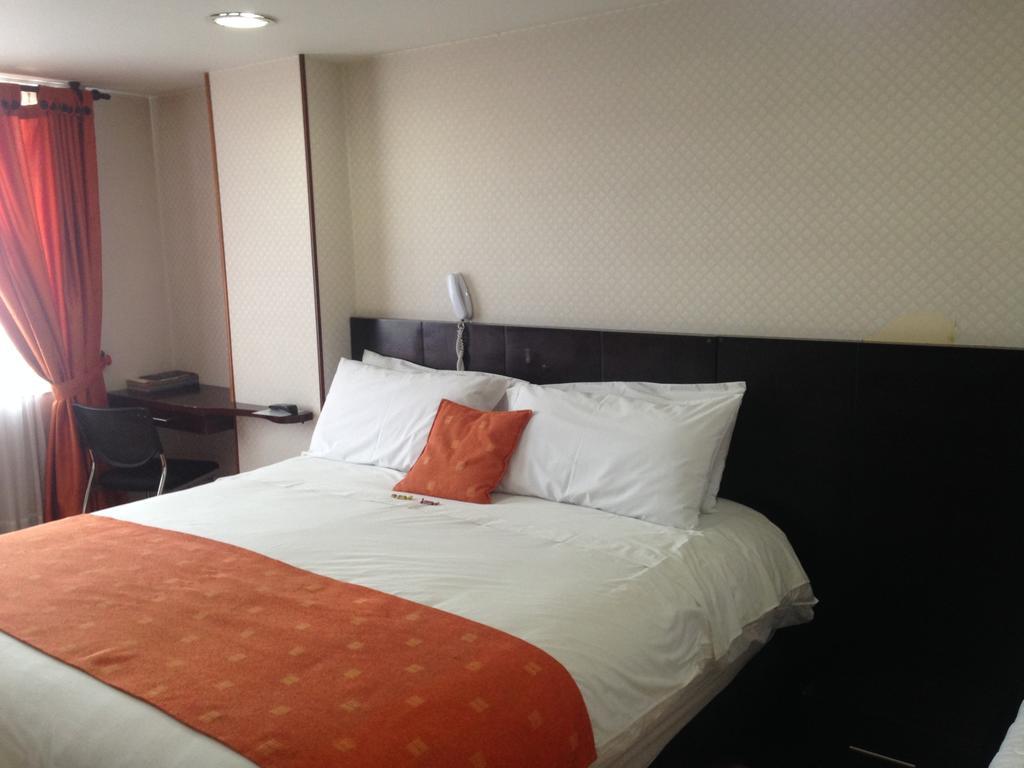 Hotel Plaza Muisca Tunja Oda fotoğraf